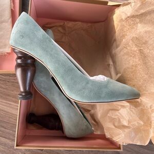 NWT Charlotte Stone Heels